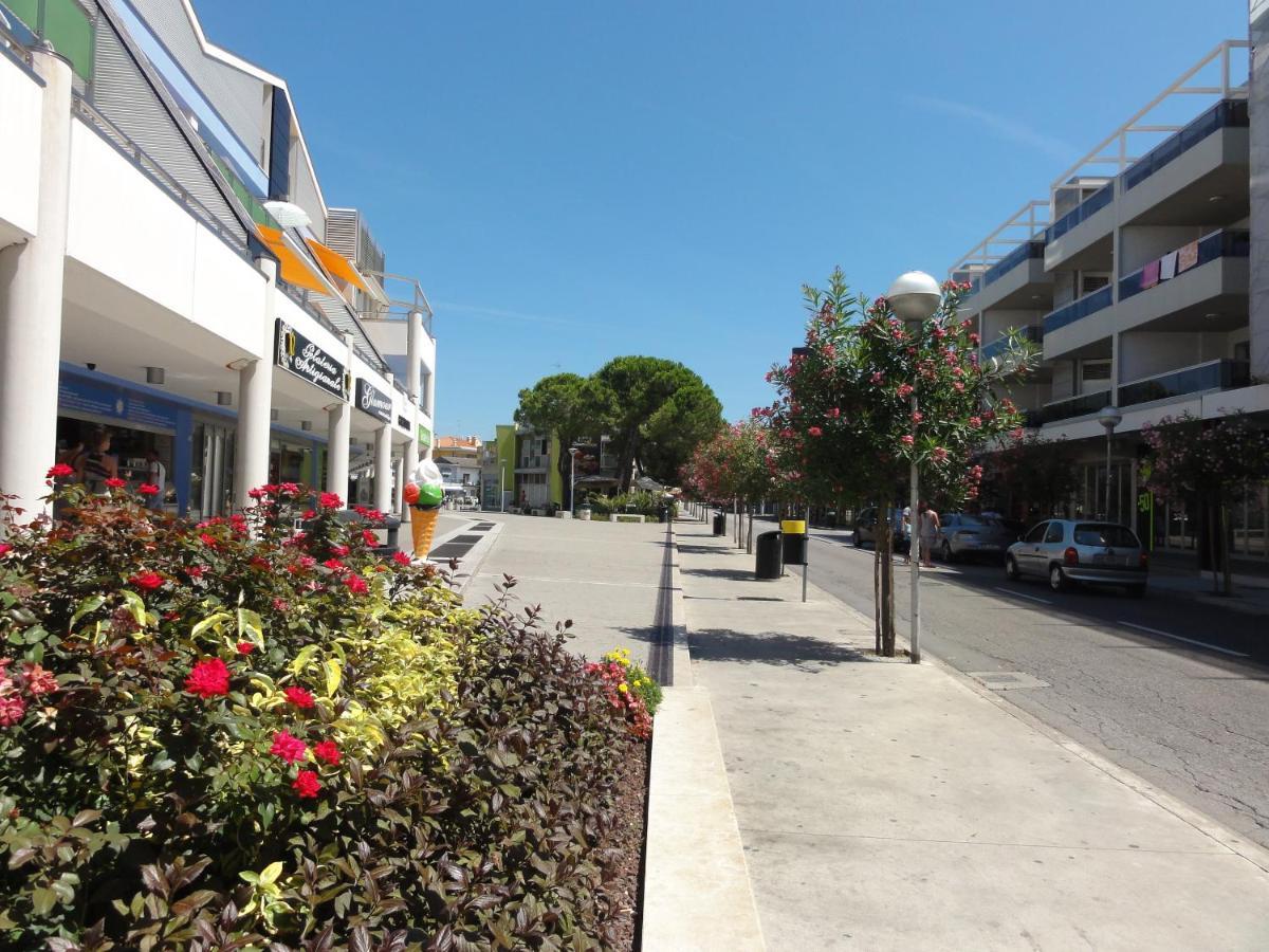 Condominio Bel Sole Bibione Exteriör bild