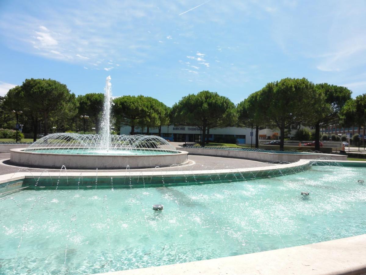 Condominio Bel Sole Bibione Exteriör bild