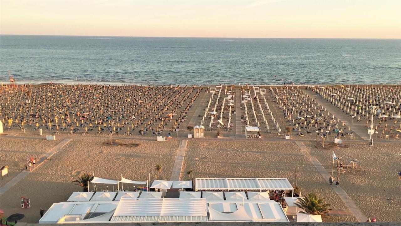 Condominio Bel Sole Bibione Exteriör bild