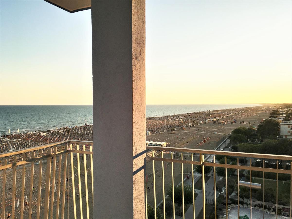 Condominio Bel Sole Bibione Exteriör bild